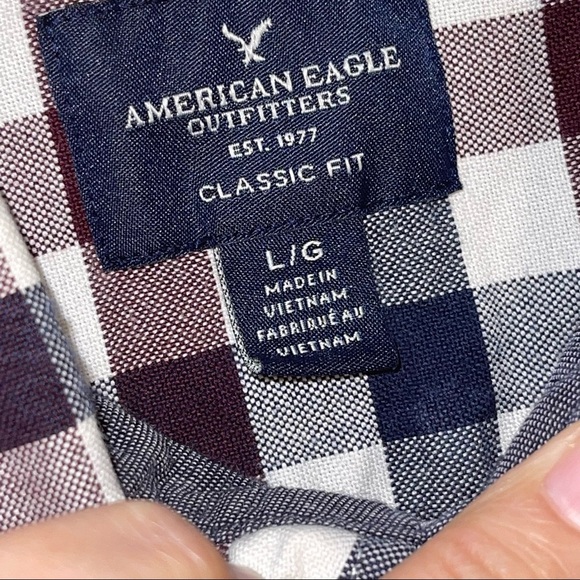 American Eagle Outfitters Burgundy Navy Gingham Long Sleeve Button Down - Picture 9 of 11